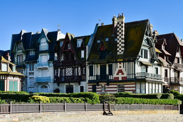 What type of insulation is most effective for UK homes with slate roofs?